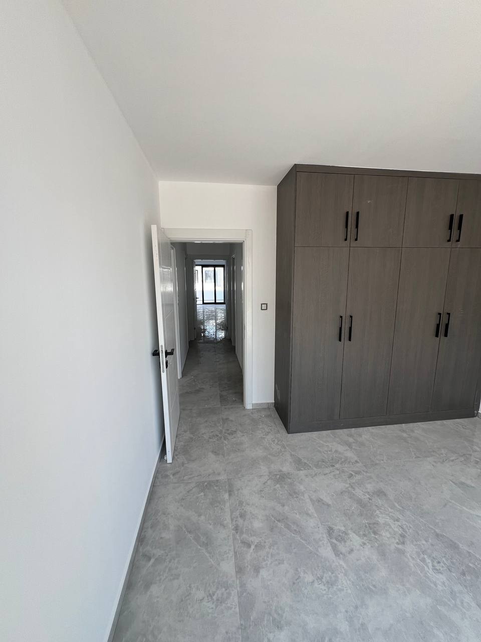 3-bedroom apartment with a front garden in Yenibogazici  - thumbnail 5